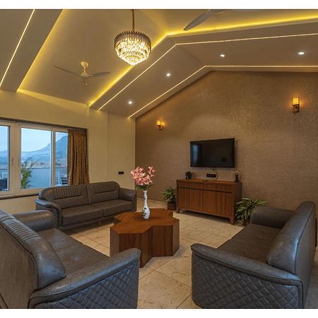 Mountain Glory 8Bhk By Tensorstays, Pool & Theater Igatpuri Eksteriør billede