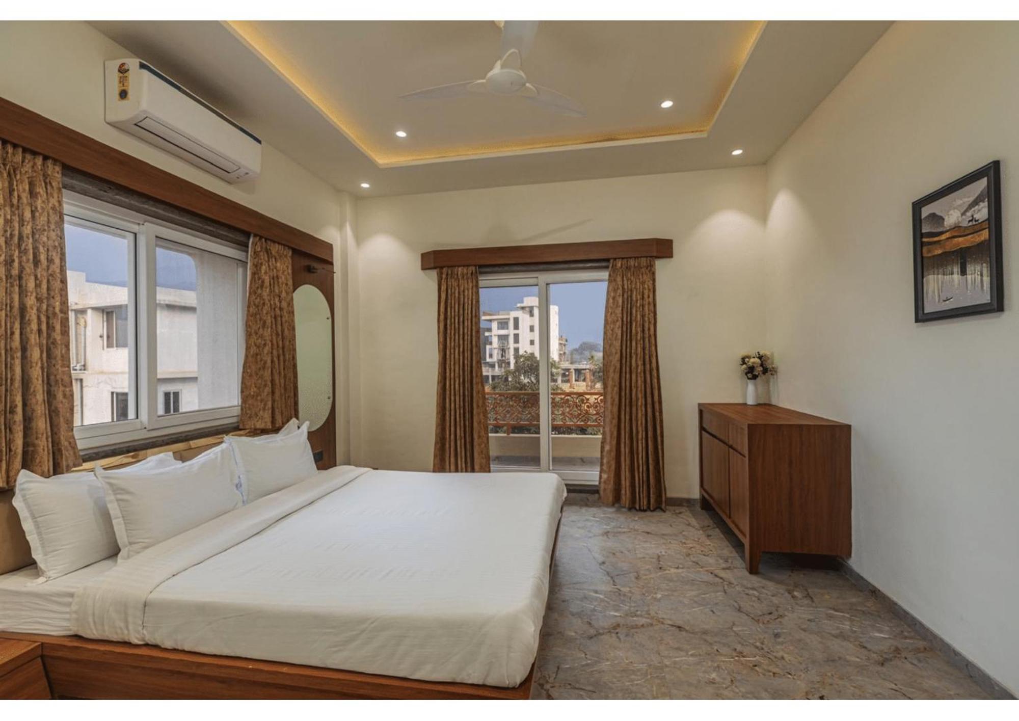 Mountain Glory 8Bhk By Tensorstays, Pool & Theater Igatpuri Eksteriør billede