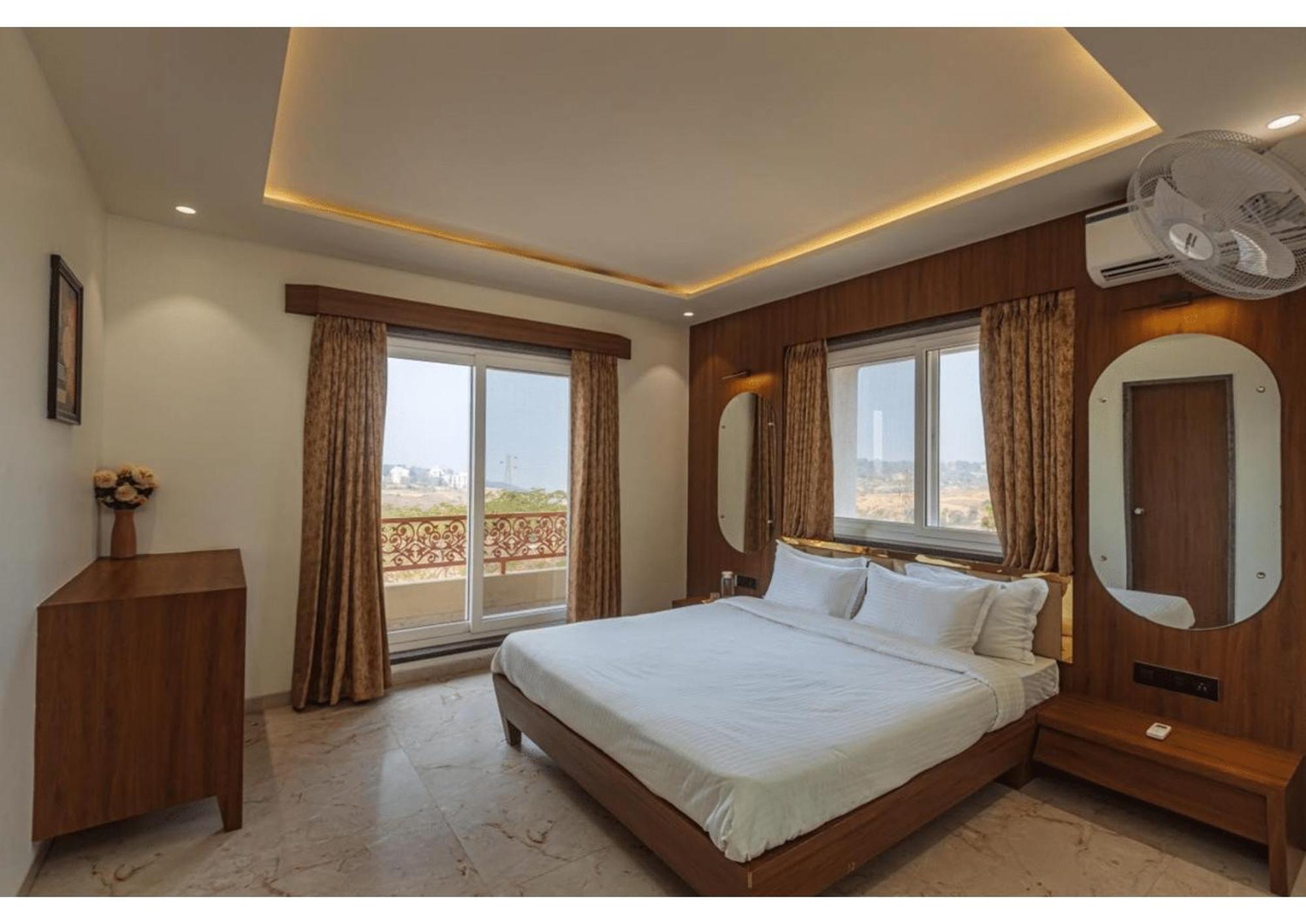 Mountain Glory 8Bhk By Tensorstays, Pool & Theater Igatpuri Eksteriør billede